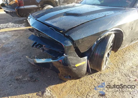 2016 Dodge Challenger R/T Scat Pack z USA, uszkodzony, nr VIN 2C3CDZFJ8GH213617